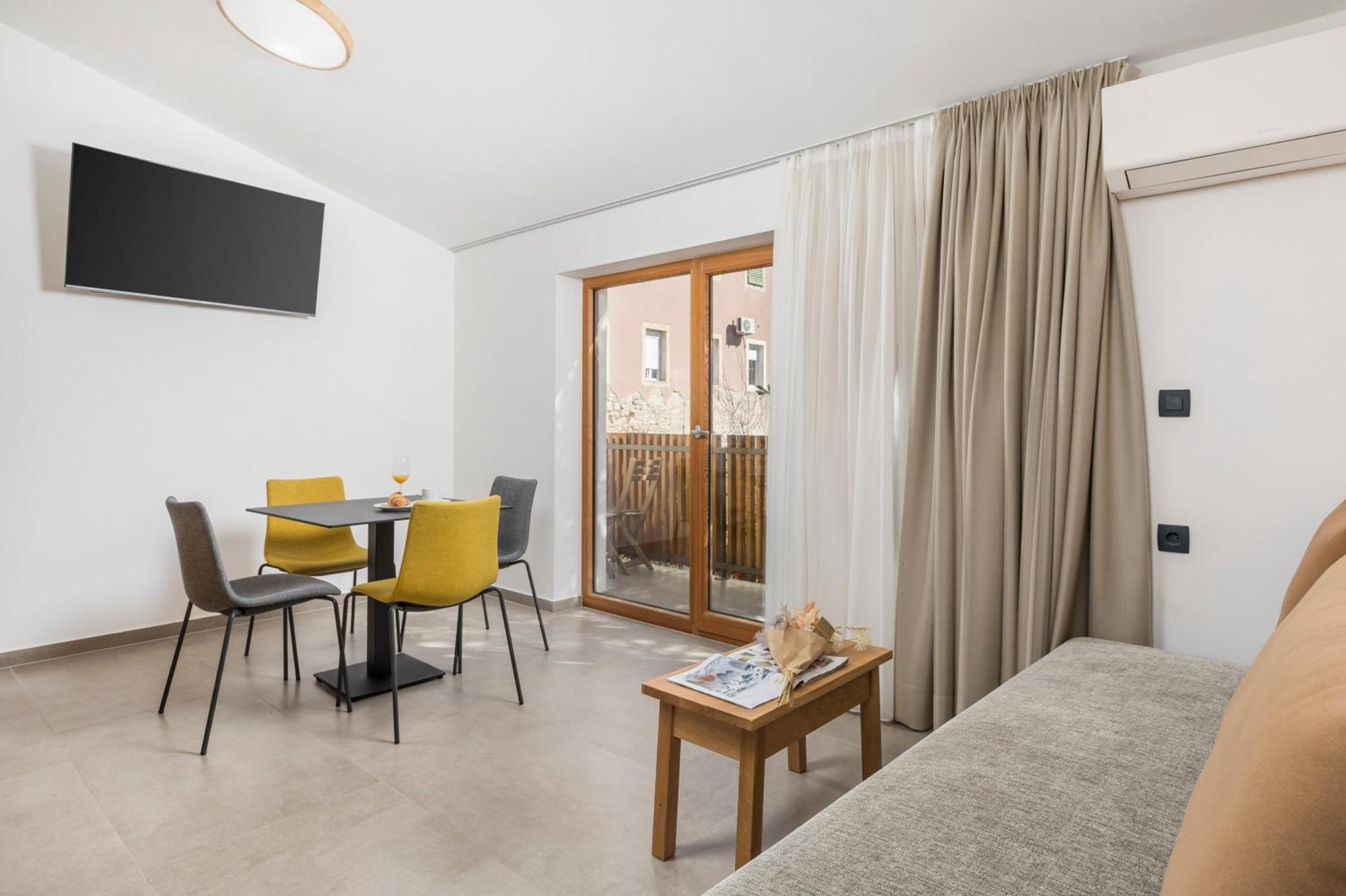 Pula Residence Rooms And Apartments Old City Center Zewnętrze zdjęcie